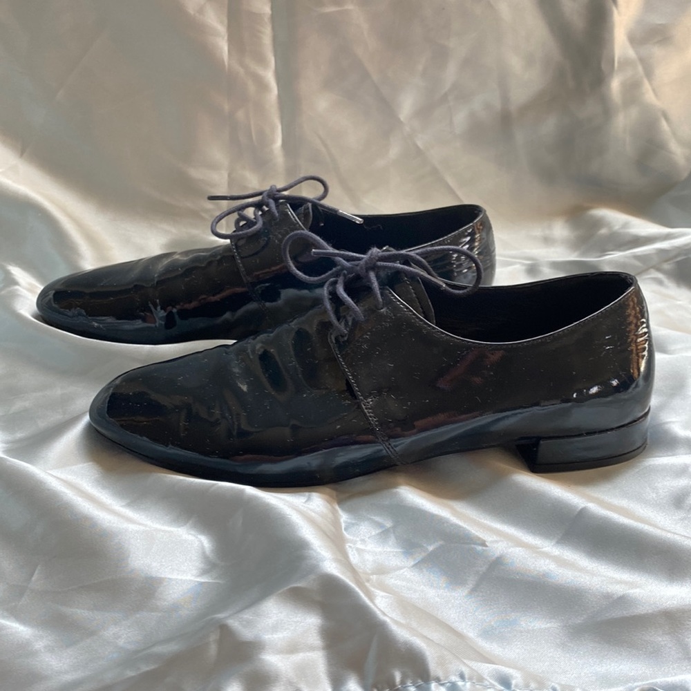 Like New Prada Patent Leather Jazz-style Shoes - Picture 3 of 12